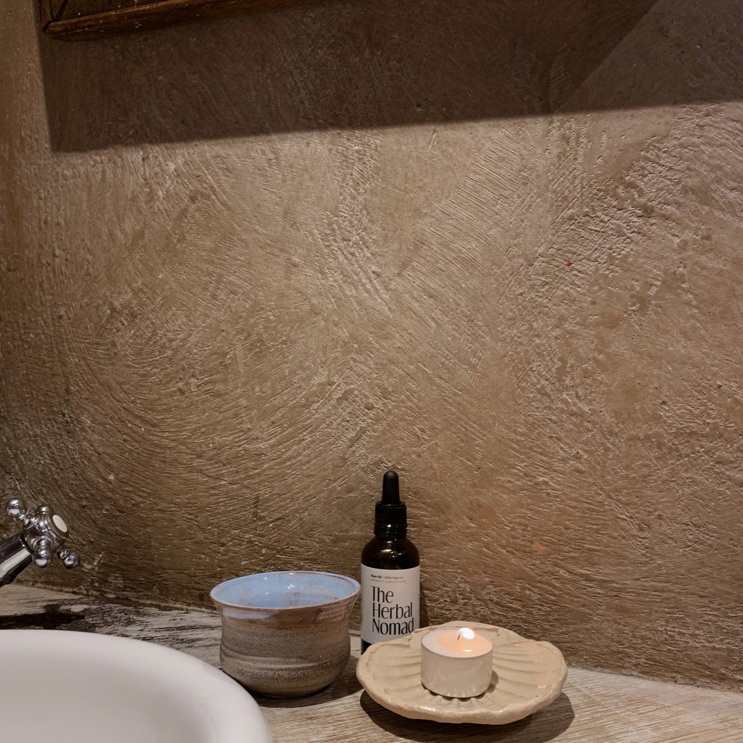 Handmade ceramic St. James Shell Natural